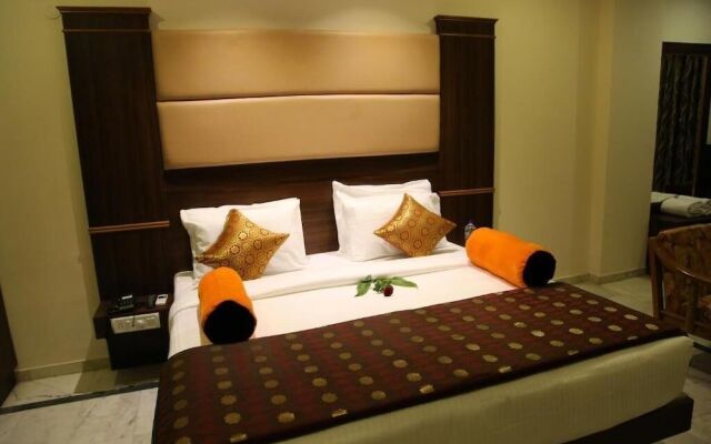 Poppys S.E.T Residency Kumbakonam.
