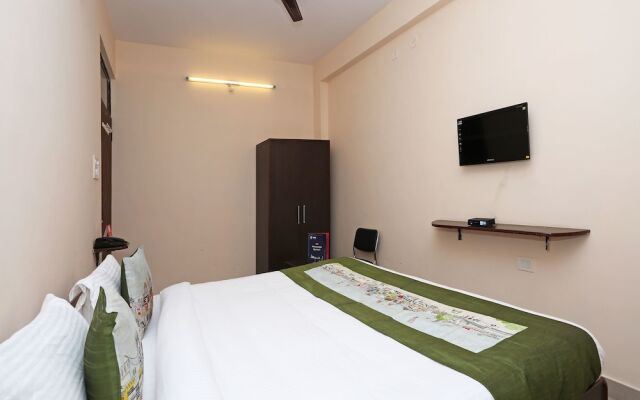 OYO 10391 Hotel Royal Sunshine