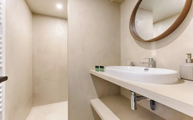 Elegant AC Duplex Bastille Le Marais