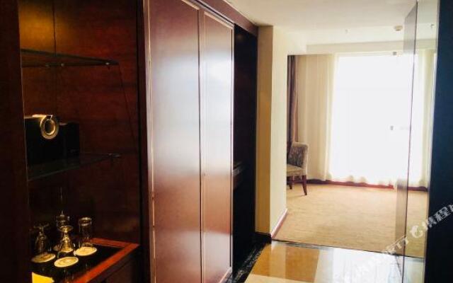 Zilanmen Longting Hotel