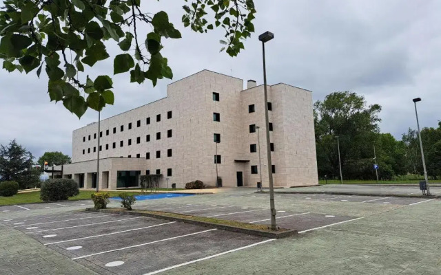 Отель Puerta Santander