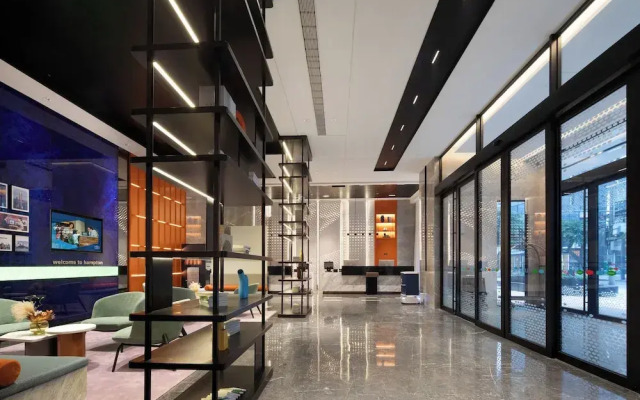 HamptonHiltonChengduRailwayNorthStation