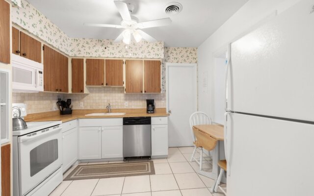 Parkdale Home by Vtrips