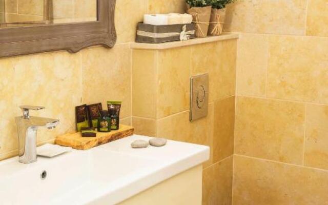 The White Chalet Boutique