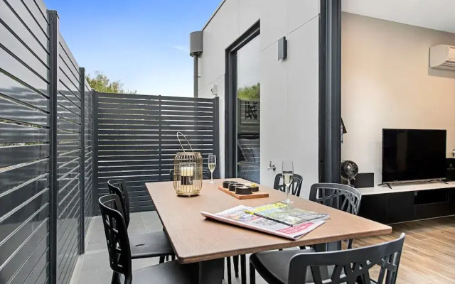 Manhattan Apartments - Caulfield North