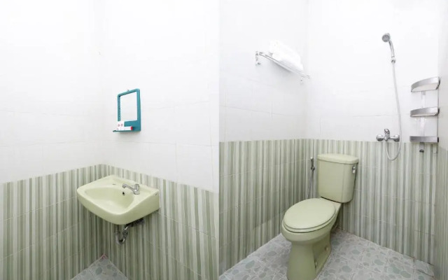 OYO 1815 Gatsu Residence