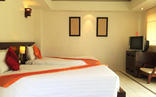 Evergreen Resort
