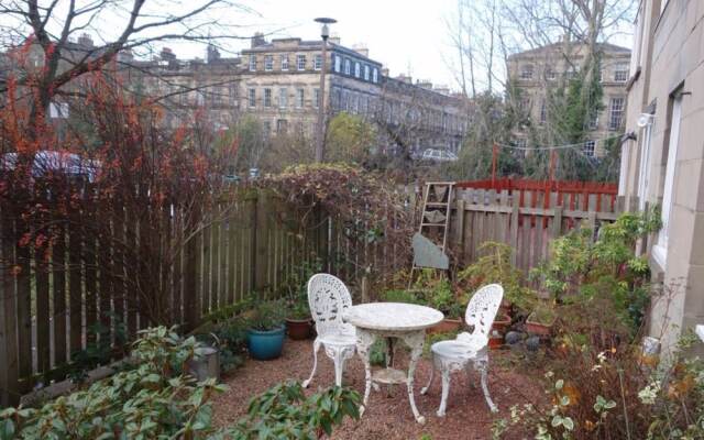 Stockbridge Flat With Garden