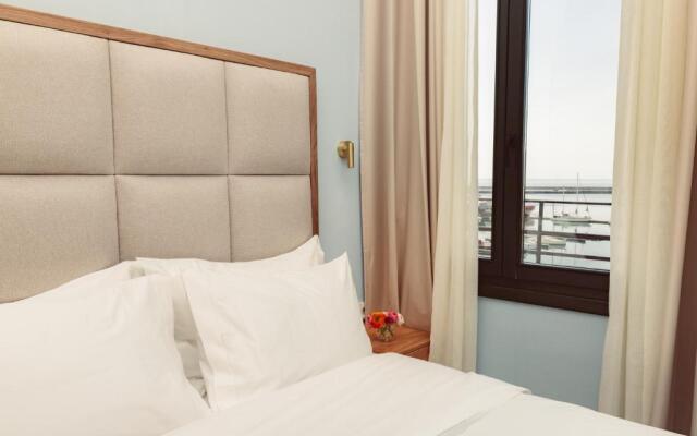 Epicure Suites