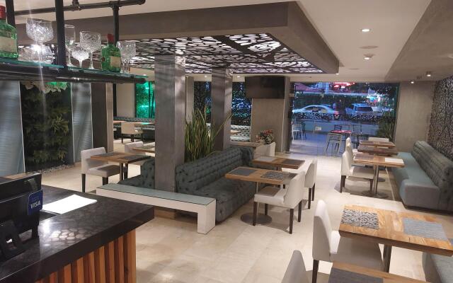 Hotel Washington Plaza