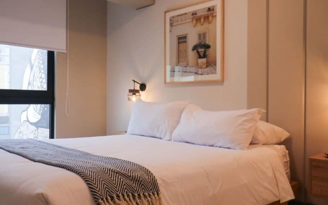 w Fancy 2BR With Balcony in Miraflores