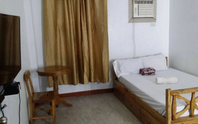 Rooms 498 Hostel