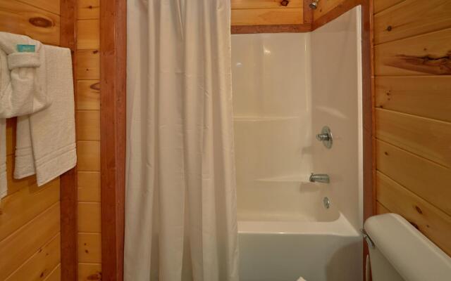 Sweet Tranquility Pool Lodge