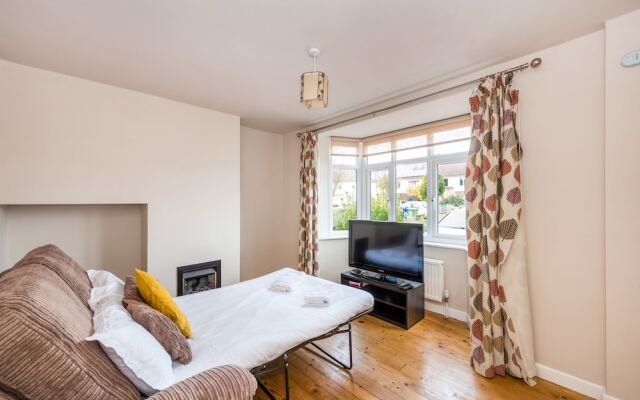 Sanger Lodge 3-Bedroom House