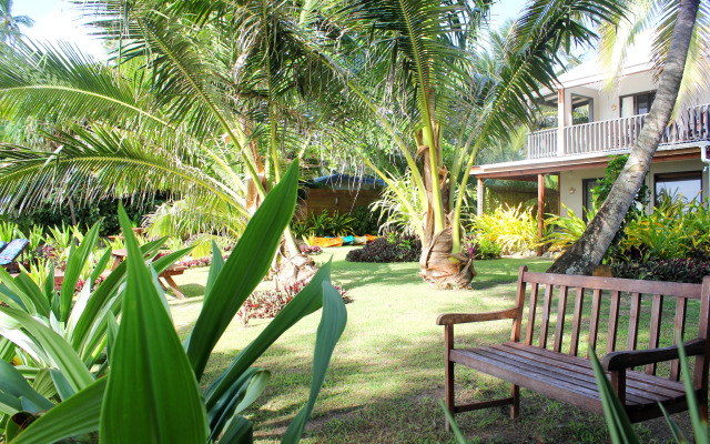 Muri Beach Resort