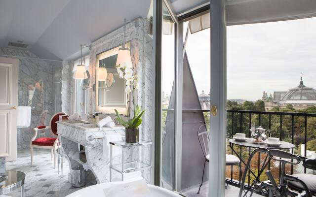 La Reserve Paris Hotel and Spa