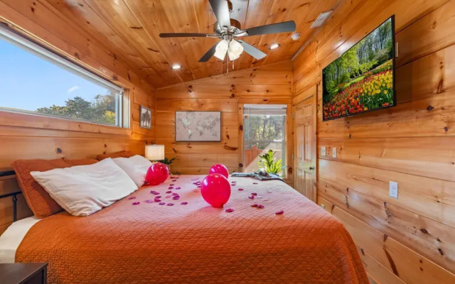 Rustic Mountain Retreat by Ghosal Luxury Lodging