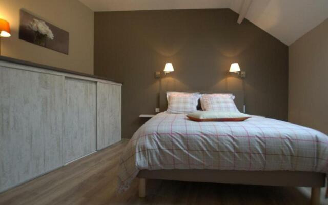 Gîte Balnot-sur-Laignes, 5 pièces, 10 personnes - FR-1-543-170