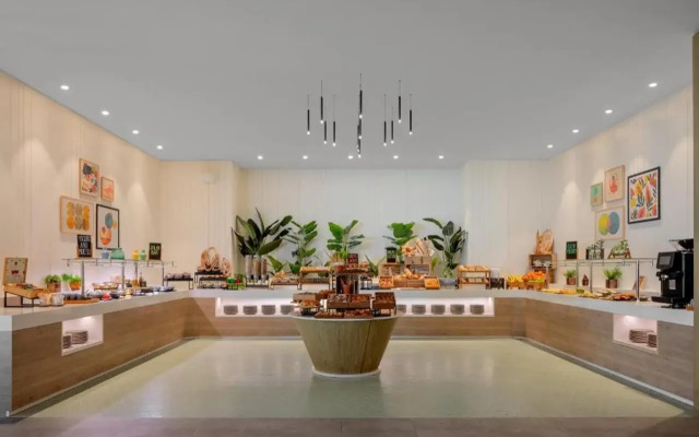 Staybridge Suites Dubai Business Bay