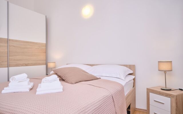 Apartment Mark by Litto