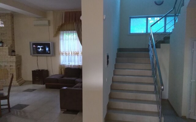FreeDOM Guesthouse