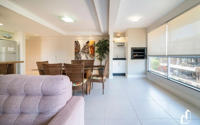 Apartamento amplo e com todos os ambientes climatizados