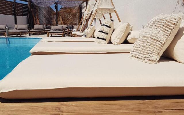 Mira Living Concept Suites Adults Only