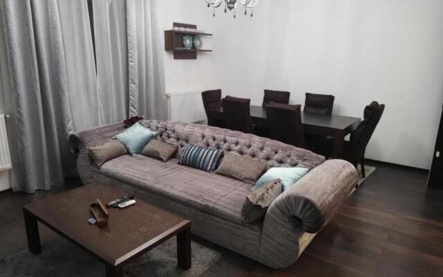 Unique's Apartment