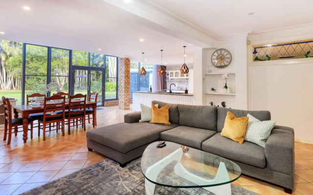 Mt Tamborine Stonehaven Manor