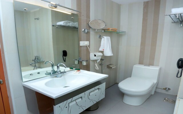 Capital O 14702 Kovilakam Residency