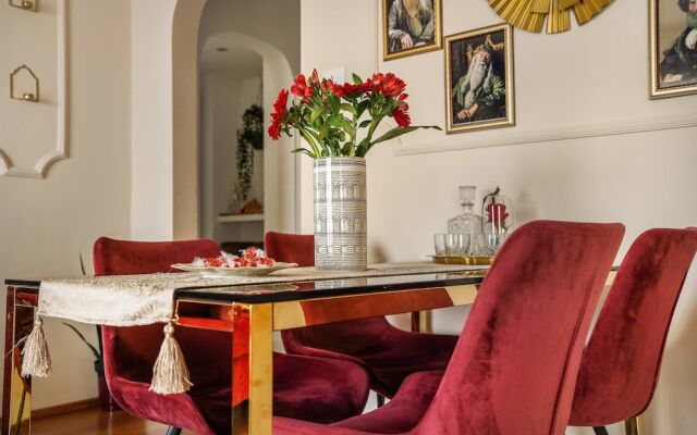 Holt - Gryffindor Tower