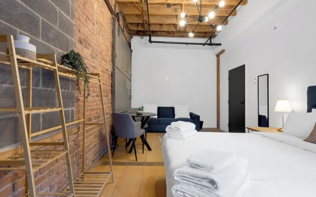The Little Prince Rooms-Old Montreal