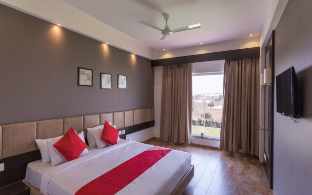 OYO 13012 Hotel HR Greens
