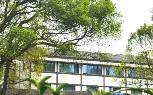 Hangzhou Shusheng Longjing Hotel
