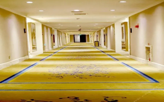 Eden International Hotel