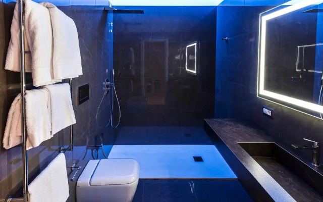 Caruso Place Boutique & Wellness Suites