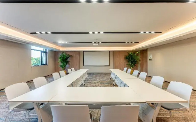 Holiday Inn Express Luoyang Longmen