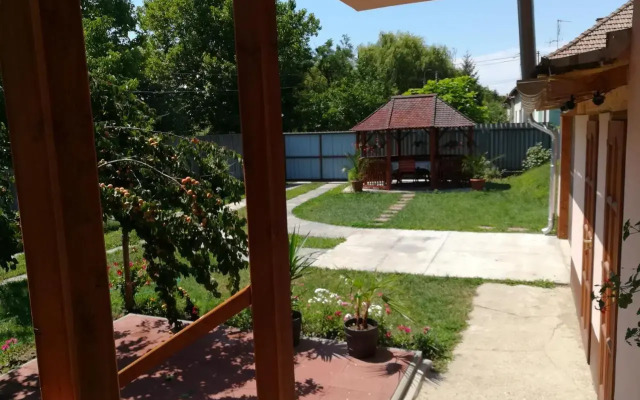 Tiszavirág Apartmanház