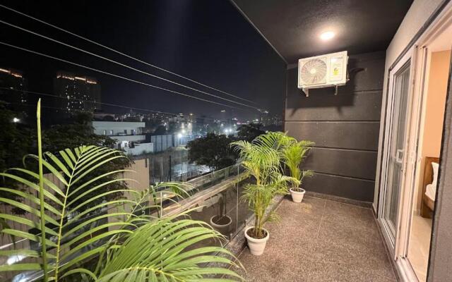 Lime Tree Two Bhk Service Apartment Golf Course Road Gurgaon