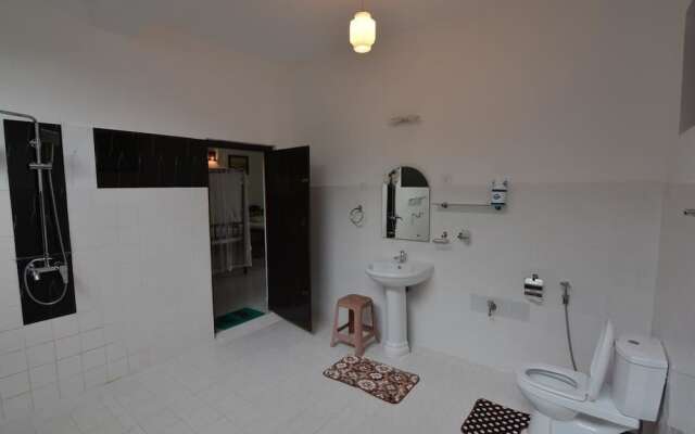 Vista Rooms Dewalaya Road 1