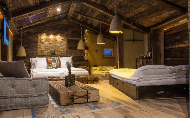 Saborna 25 Guest House