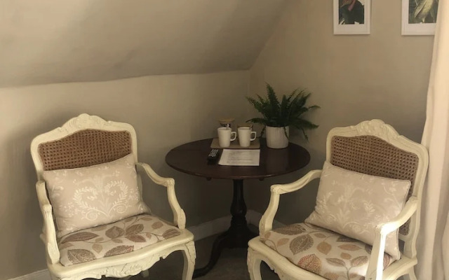 White Lodge Hotel