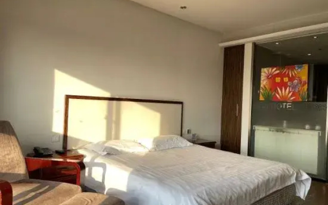 Hamoe Hotel (Shanghai Jinshan Zhujing Wan'an Street)