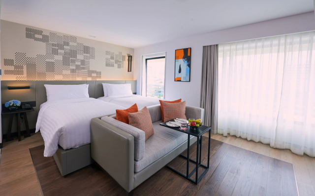 Narai Hotel (SHA Extra Plus)