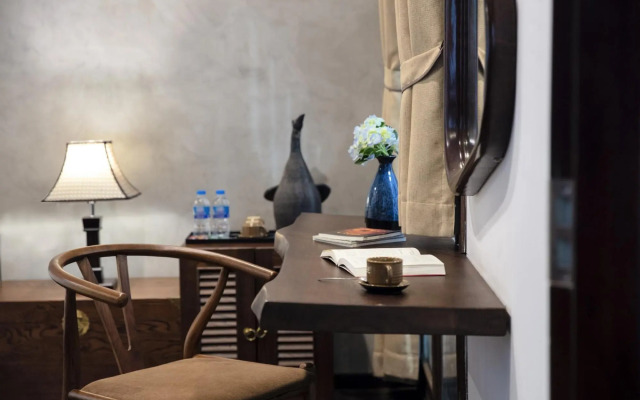Draha Halong Hotel - Serenity, Charm and Nature - Preferred by Western Travelers