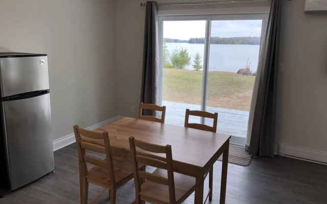 The Shores of Deer Lake