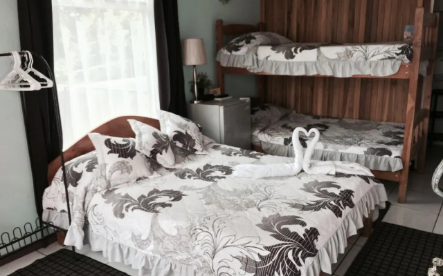 Hotel Sloth Backpackers