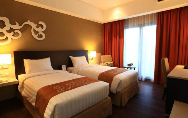 Soll Marina Hotel & Conference Center Bangka