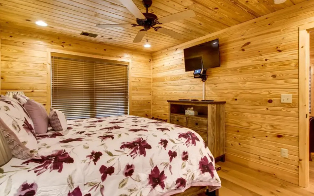 River Getaway #2326