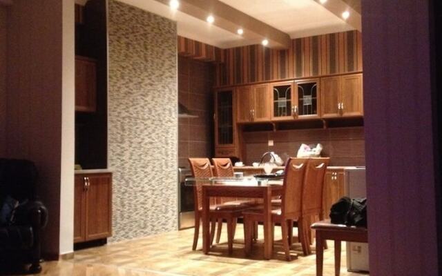 Bachos Apartment